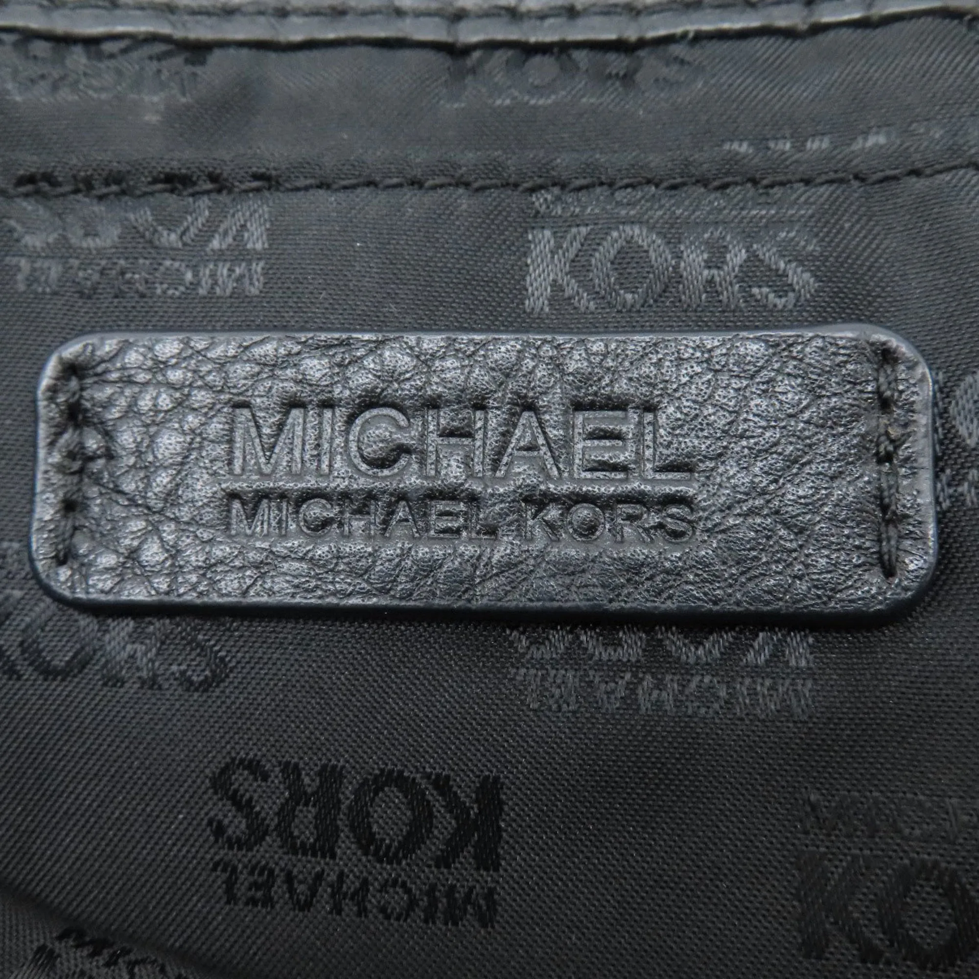 Michael Michael Kors  Leather Backpack (Pre-Owned)