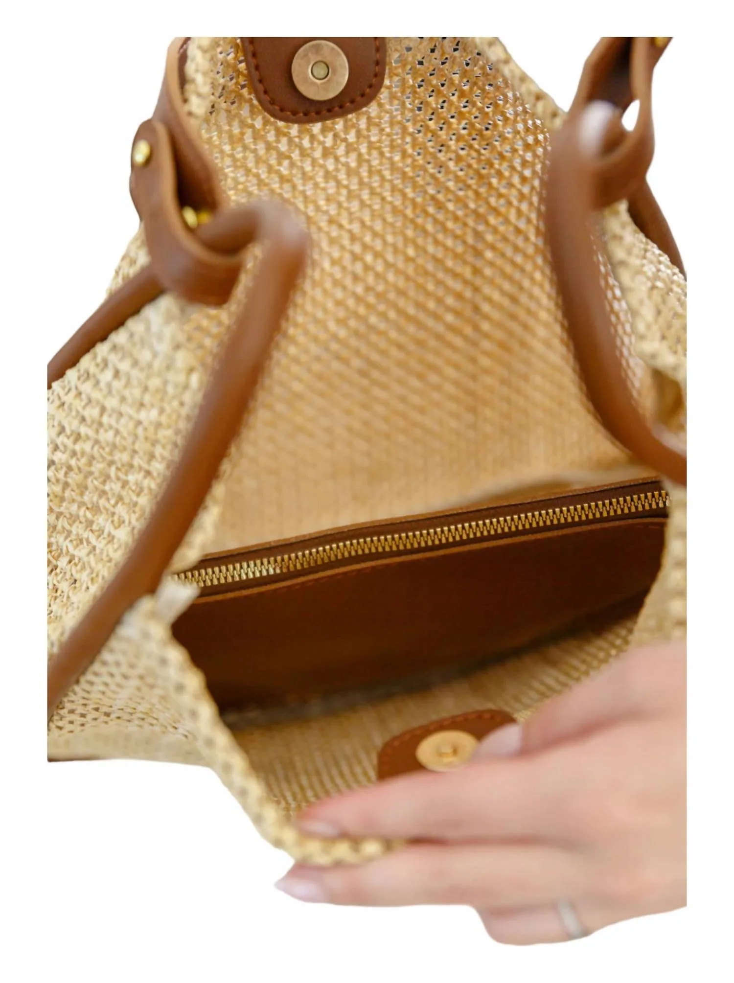 Road Less Traveled Handbag In Coffee