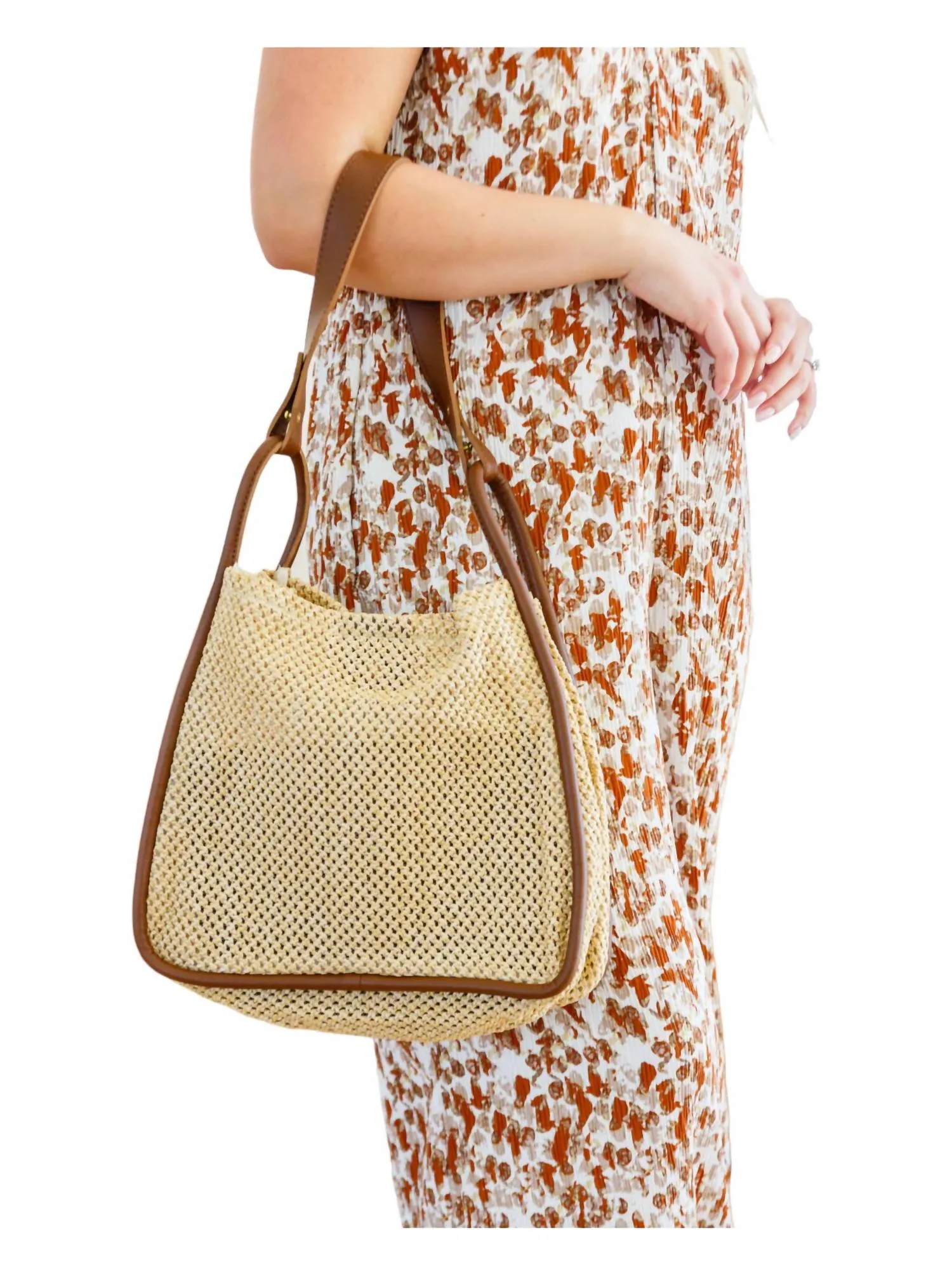 Road Less Traveled Handbag In Coffee
