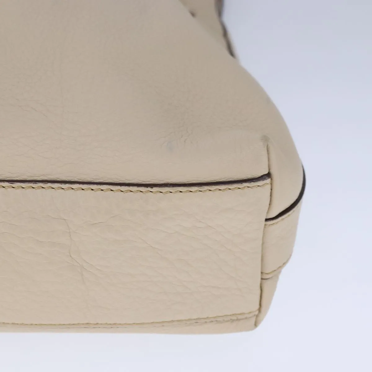 Salvatore Ferragamo Gancini  Leather Shoulder Bag (Pre-Owned)