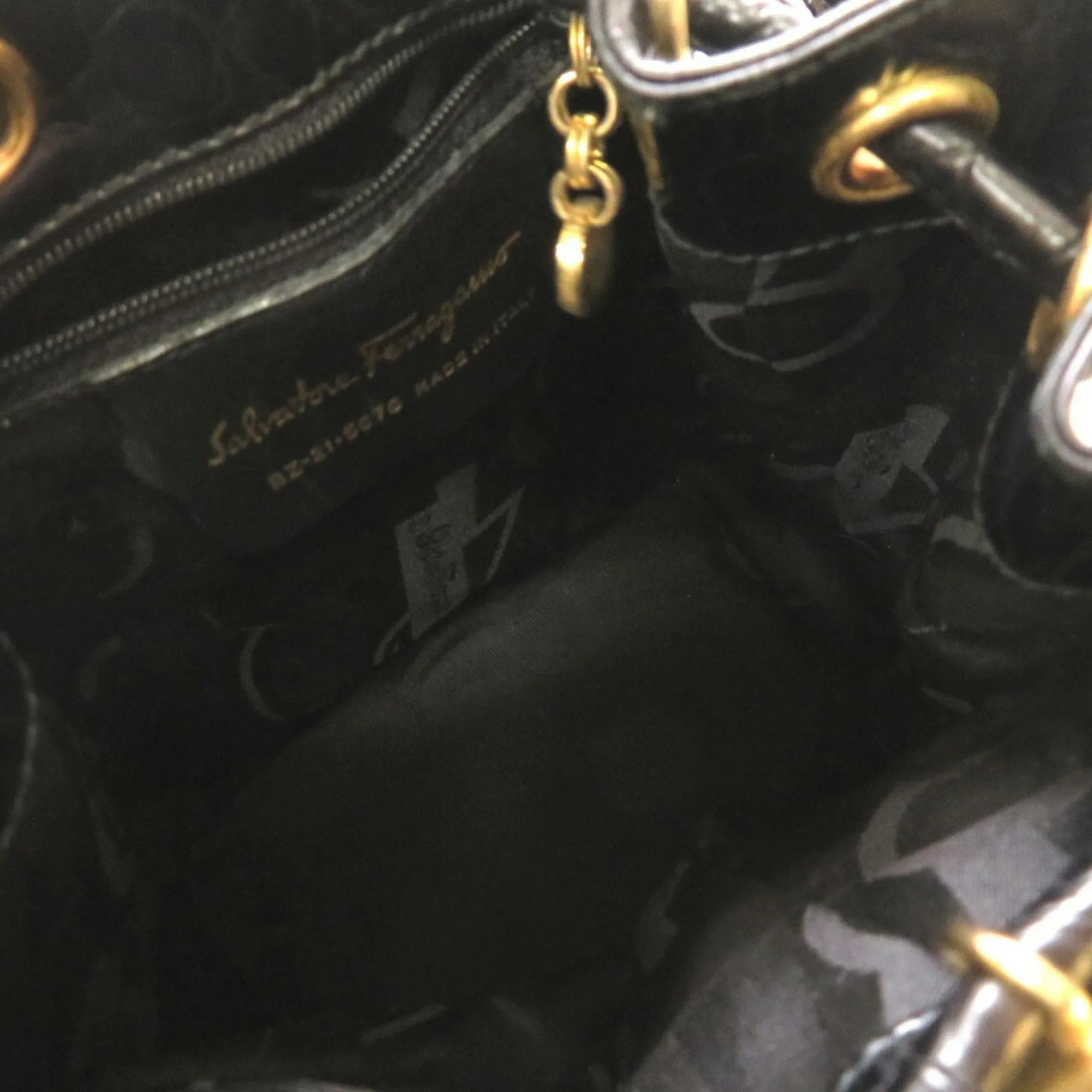 Salvatore Ferragamo  Leather Backpack (Pre-Owned)