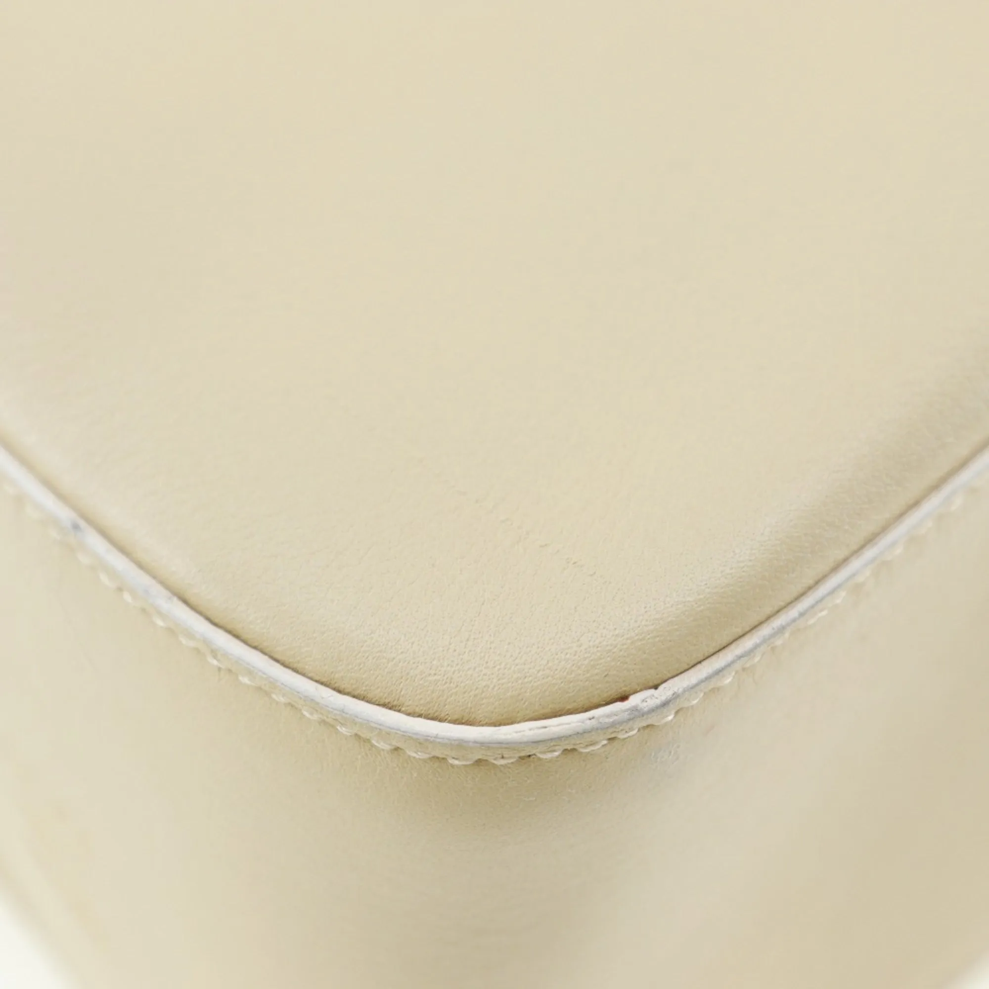 Versace  Leather Shoulder Bag (Pre-Owned)