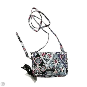 Wristlet By Vera Bradley, Size: Small