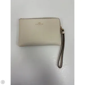 Wristlet Designer By Coach, Size: Medium