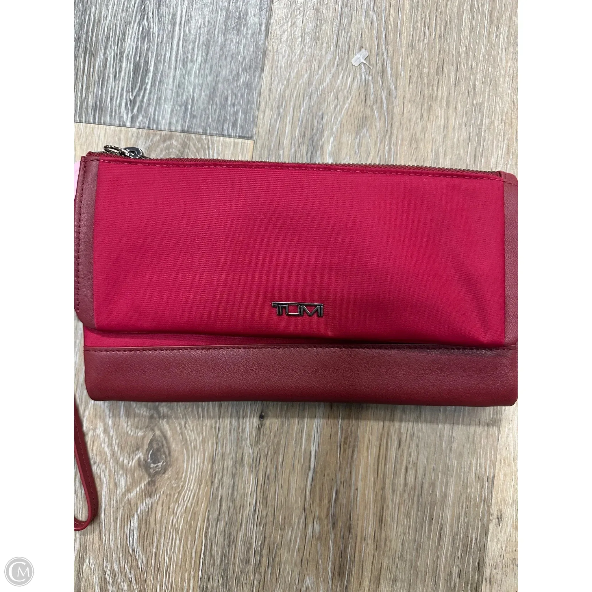 Wristlet Designer By Tumi, Size: Large